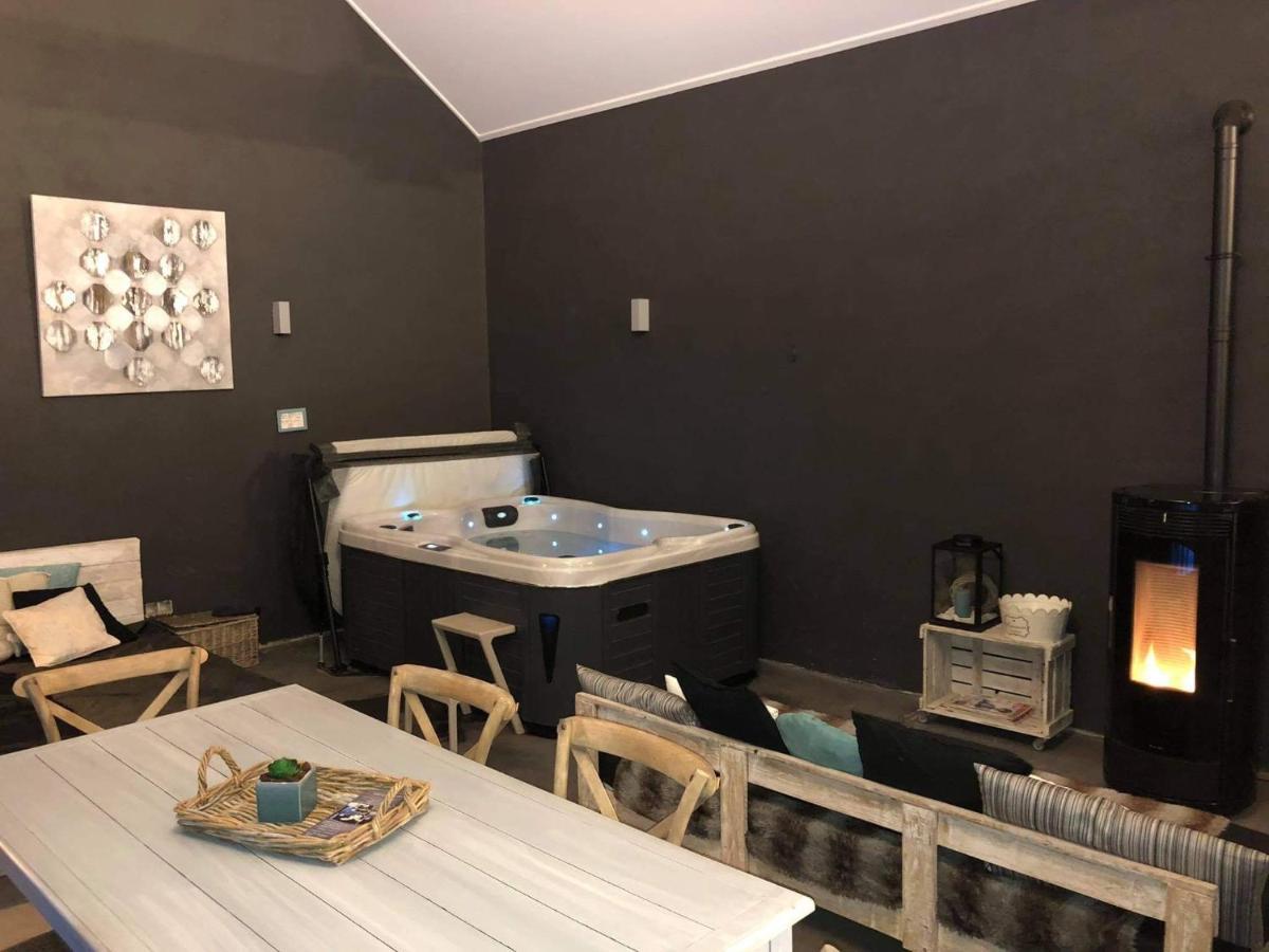 Le Petit Studio De L'Espace Bien Etre Libin Esterno foto