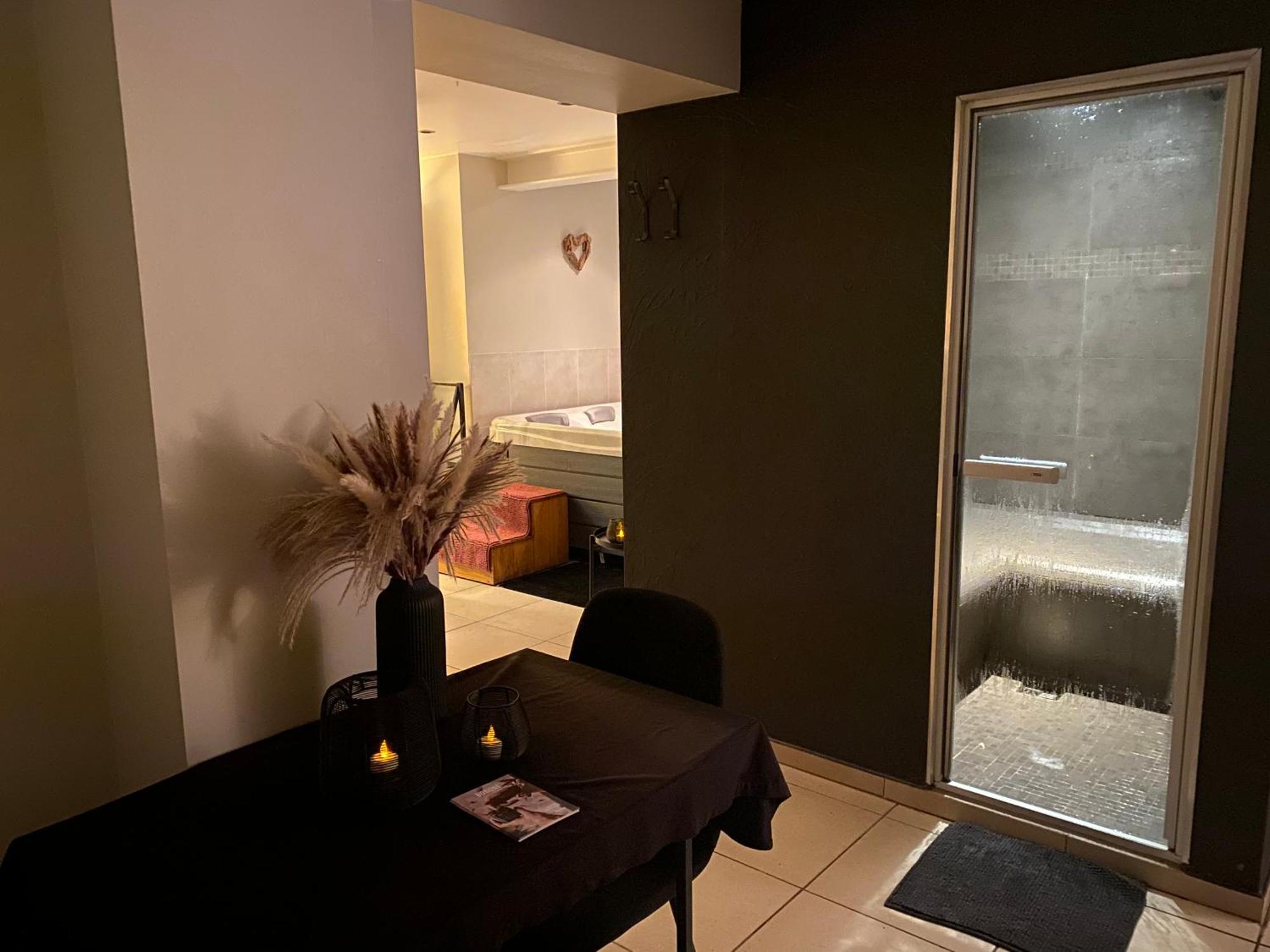 Le Petit Studio De L'Espace Bien Etre Libin Esterno foto